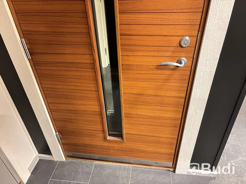 Ytterdörr Lurs Värmdö Teak 10x21 vänster