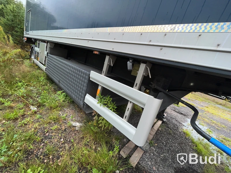 Släp HFR Semi-Trailer - 2021 | Palfinger truck | Besiktigad tom: 2025-03-31