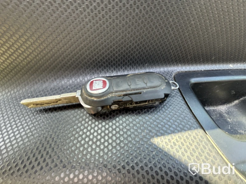 Skåpbil Fiat Doblo Multijet DPF 1.3 -2014 | Reparationsobjekt