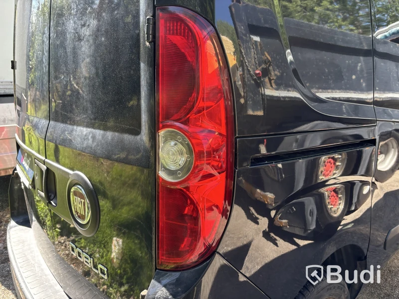 Skåpbil Fiat Doblo Multijet DPF 1.3 -2014 | Reparationsobjekt