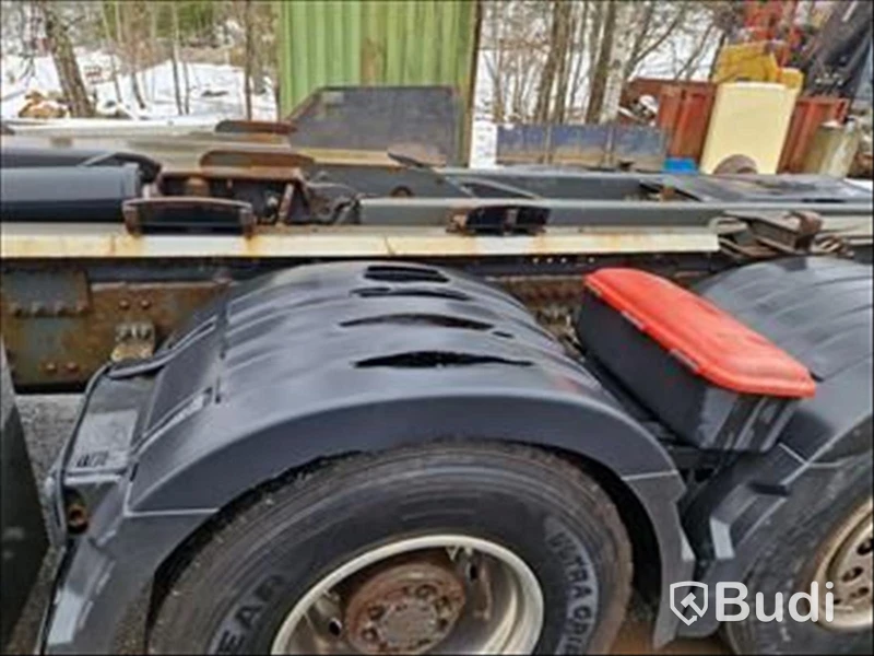 Lastbil Volvo FH16 6X2, 2013 Mätarställning (km): 623718 Tillverkare: Hiab