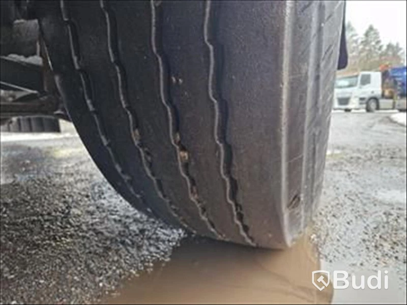 Lastbil Volvo FH16 6X2, 2013 Mätarställning (km): 623718 Tillverkare: Hiab