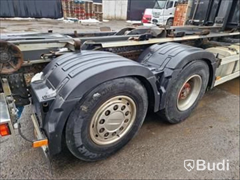 Lastbil Volvo FH16 6X2, 2013 Mätarställning (km): 623718 Tillverkare: Hiab