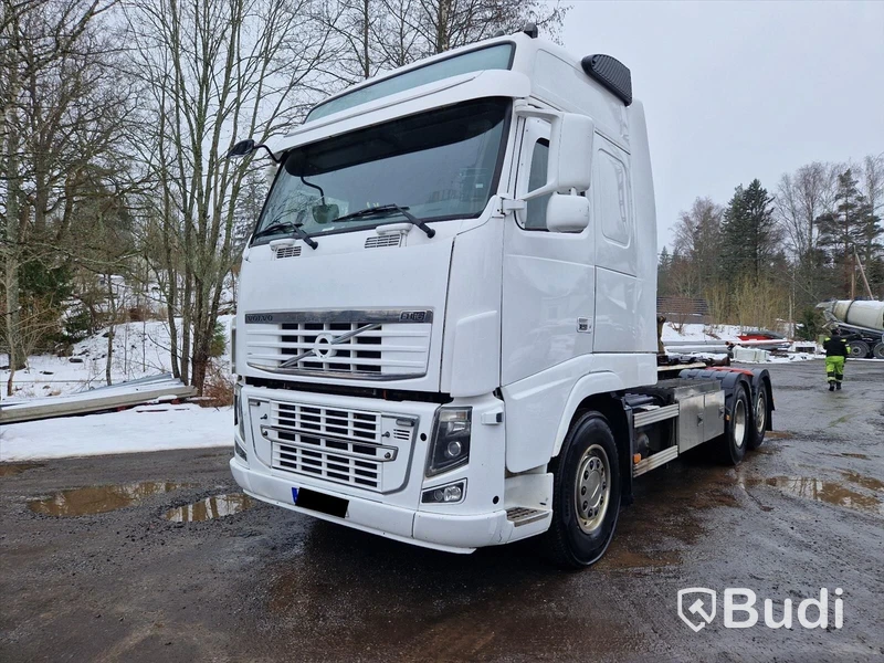 Lastbil Volvo FH16 6X2, 2013 Mätarställning (km): 623718 Tillverkare: Hiab