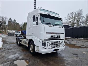 Lastbil Volvo FH16 6X2, 2013 Mätarställning (km): 623718 Tillverkare: Hiab