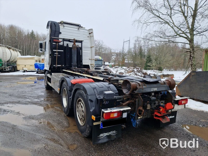 Lastbil Volvo FH16 6X2, 2013 Mätarställning (km): 623718 Tillverkare: Hiab