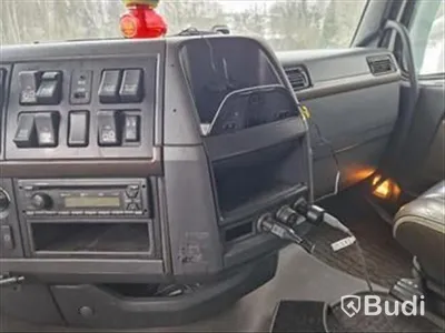 Lastbil Volvo FH16 6X2, 2013 Mätarställning (km): 623718 Tillverkare: Hiab