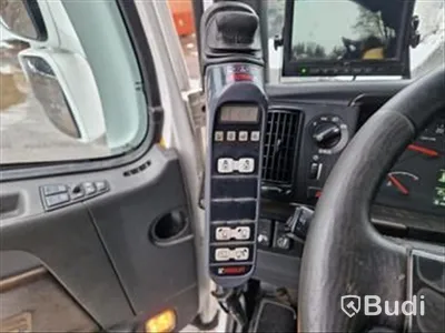 Lastbil Volvo FH16 6X2, 2013 Mätarställning (km): 623718 Tillverkare: Hiab