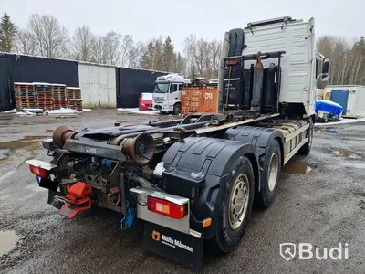 Lastbil Volvo FH16 6X2, 2013 Mätarställning (km): 623718 Tillverkare: Hiab