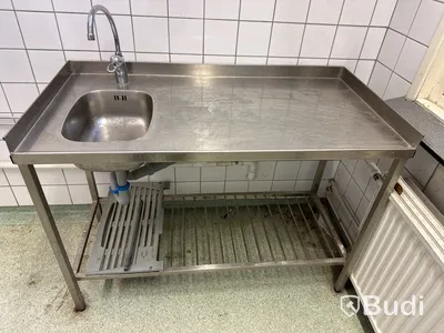 Rostfri diskbänk med blandare
