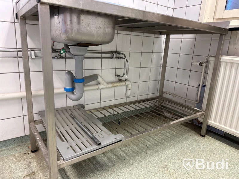 Rostfri diskbänk med blandare