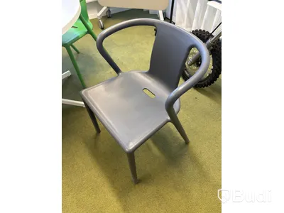 Runt bord med 4 st designstolar - MAGIS Air-armchair