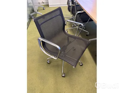 Stort konferensbord och 11 st stolar, Herman Miller Eames