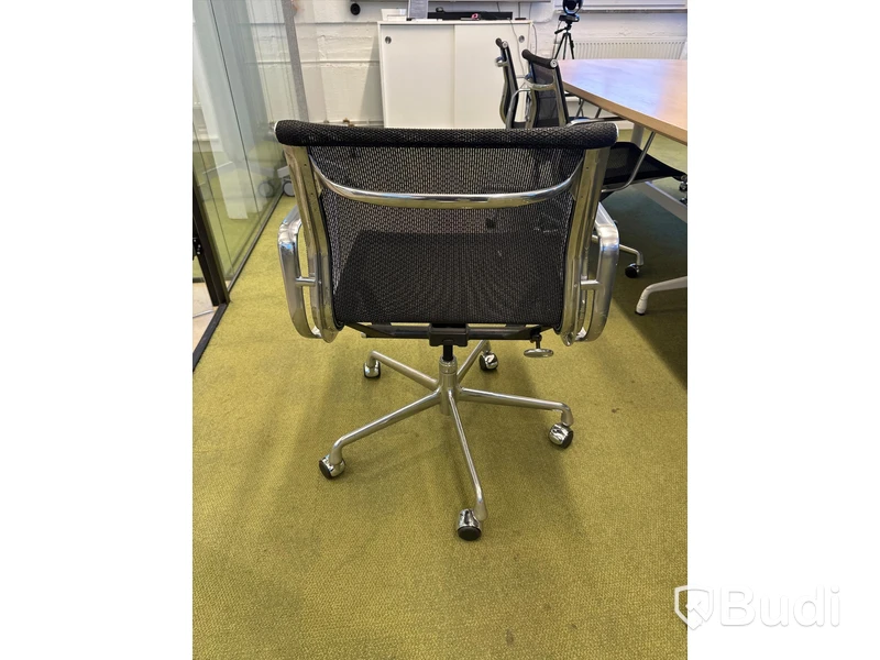Stort konferensbord och 11 st stolar, Herman Miller Eames