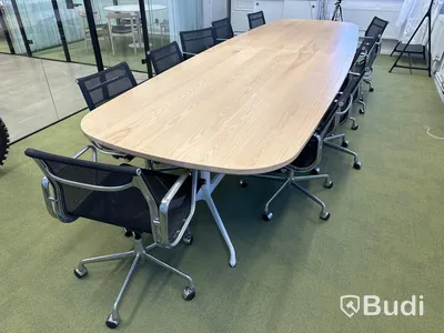 Stort konferensbord och 11 st stolar, Herman Miller Eames