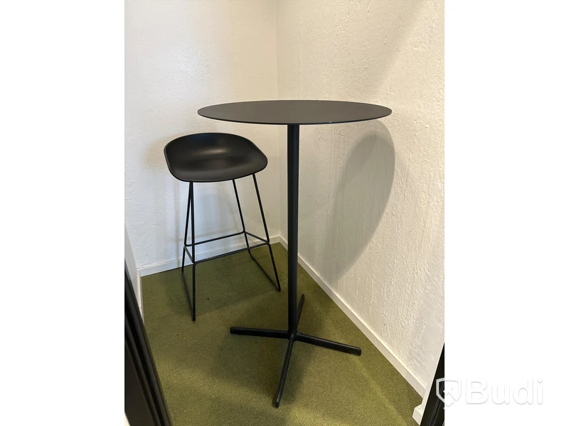 Barbord, metall och barstol, HAY