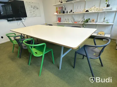 Konferensbord och 7 st designstolar , MAGIS Air-Armchair