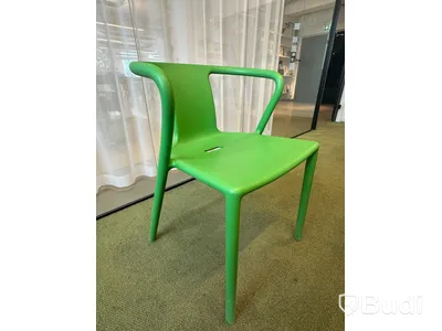 Konferensbord och 7 st designstolar , MAGIS Air-Armchair