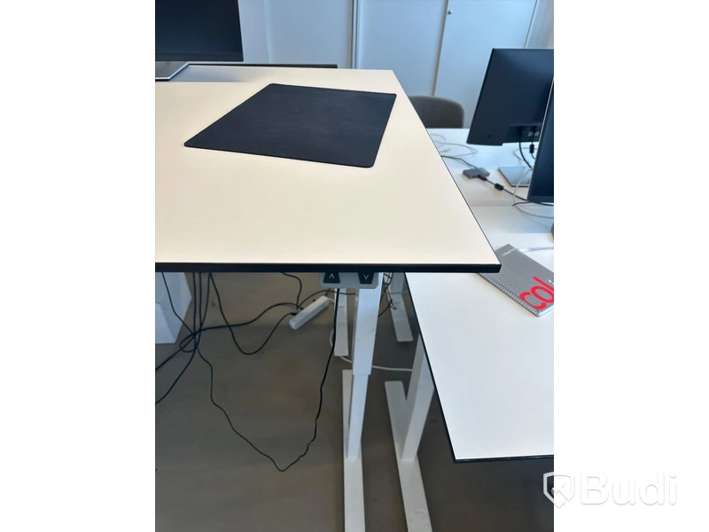 Höj och sänkbart skrivbord 120x80cm - Lanab