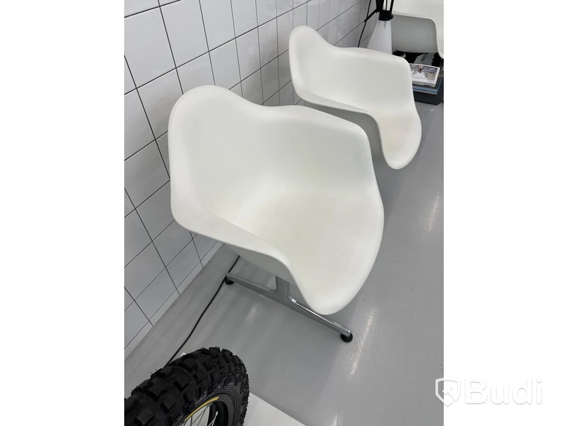 Tandembänk, vitra eames original, 260 cm