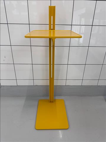 Sidobord, String museum, aluminium och stål
