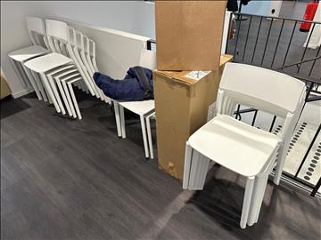 15 st stolar, IKEA, Janinge 
