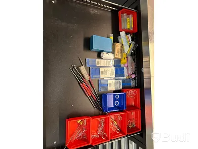 Verkstadsinredning med bänk, inklusive verktyg - Pela Tools