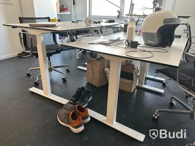 7 st. elektriskt höj- och sänkbara skrivbord - Rol Ergo