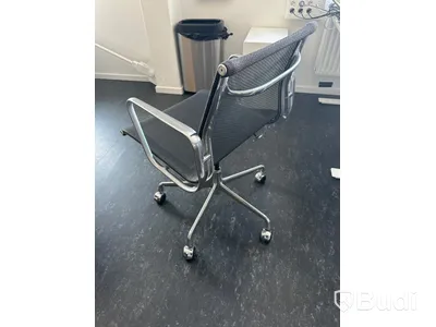 6 st. kontorsstolar - Herman Miller Eames