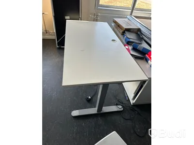Höj- och sänkbart skrivbord - Linak