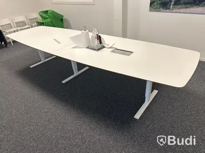 Konferensbord
