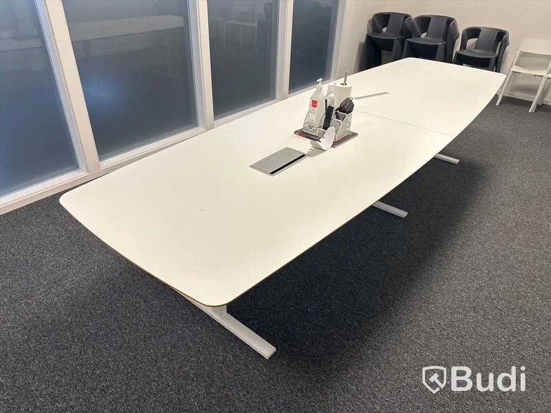 Konferensbord