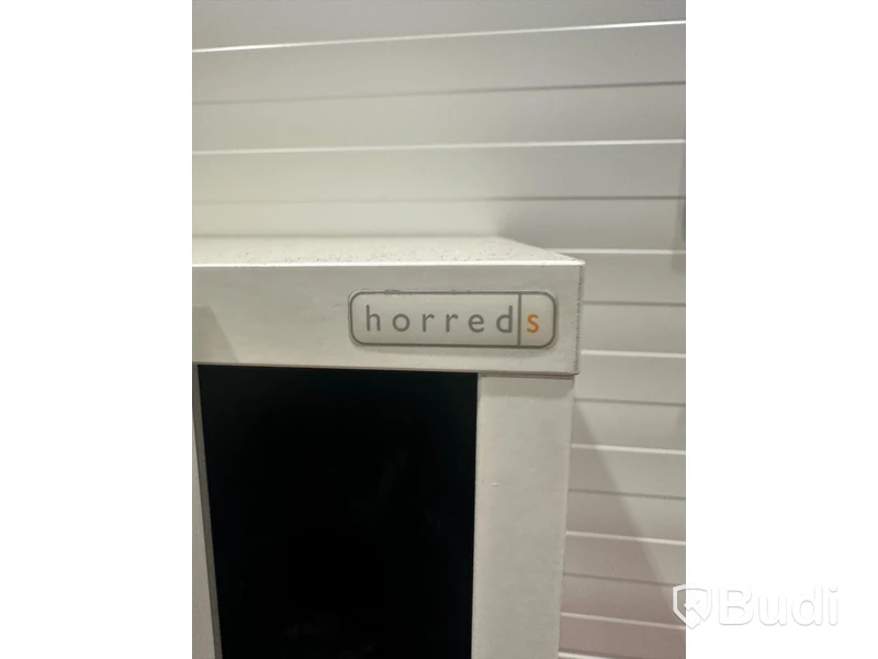 Skåp med dragdörrar - horreds