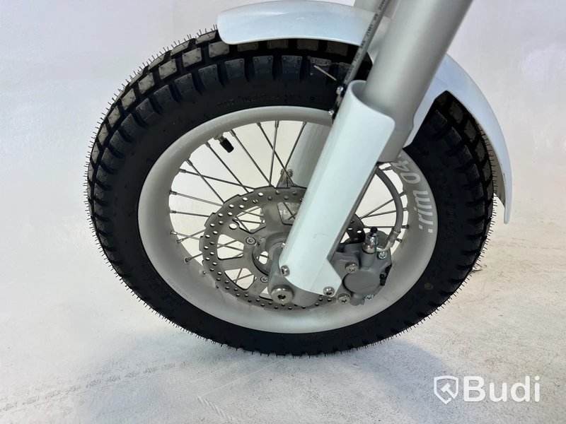 Lätt Motorcykel Cake Ösa Plus | 2022 | Går ej att vägregistrera!