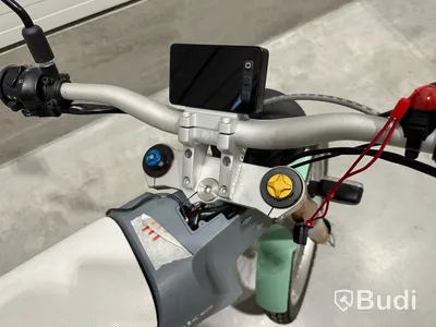 Reparationsobjekt Moped Cake KALK &.