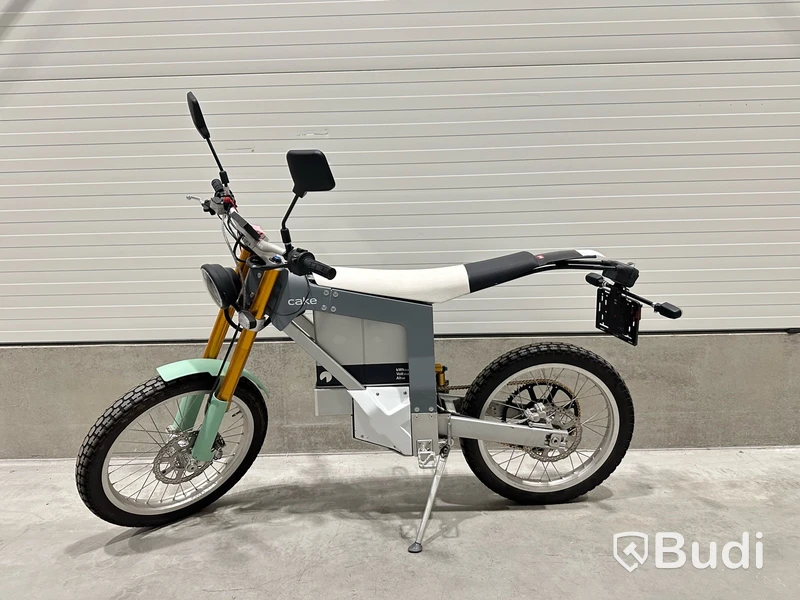 Reparationsobjekt Moped Cake KALK &.