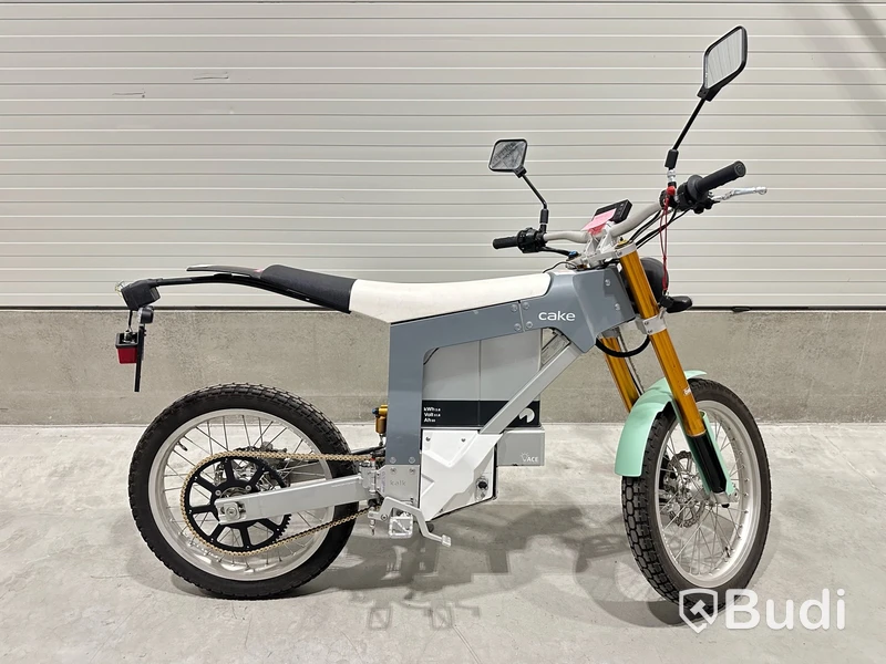 Reparationsobjekt Moped Cake KALK &.