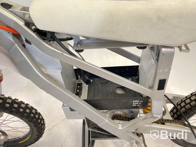 Reparationsobjekt Lätt motorcykel Cake Kalk