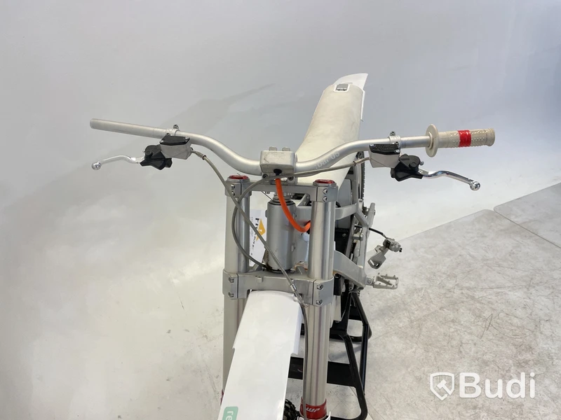 Reparationsobjekt Lätt motorcykel Cake Kalk