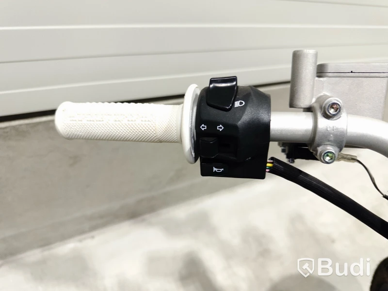 Reparationsobjekt  Moped Cake ÖSA FLEX 2021, Registreringsnummer: KZX80Y