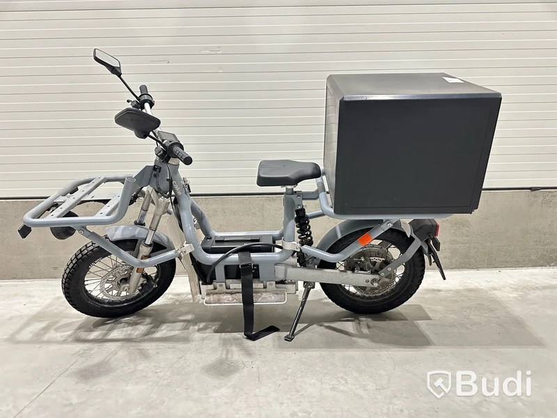 Reparationsobjekt Moped Cake MAKKA FLEX GREY 2023, REGNR; DPU243.