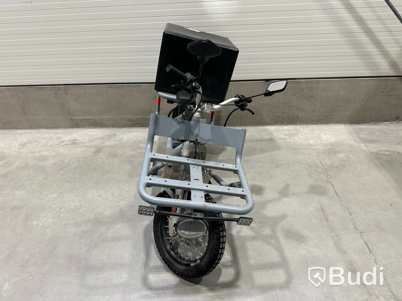 Reparationsobjekt Moped Cake MAKKA FLEX GREY 2023, REGNR; DPU243.