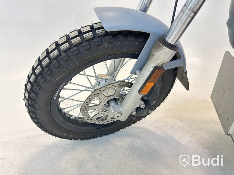 Cake Makka Flex Grey -2022 | YW2C4H044NA000094 | Vägregistrerad Moped Klass-1
