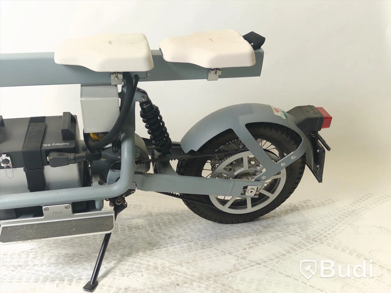 Moped Cake ÖSA Flex Grey REGNR: YOK91U , Begagnad. Med tillbehör