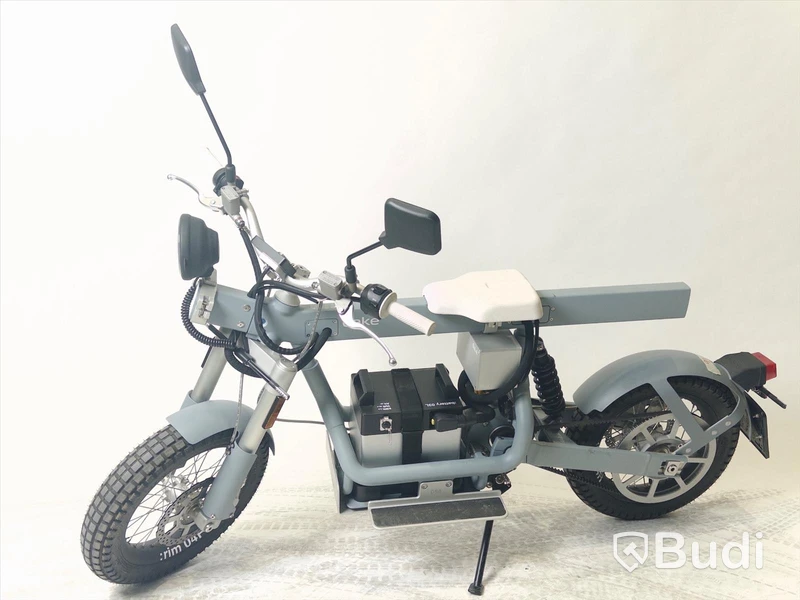 Moped Cake ÖSA Flex Grey REGNR: UUG89G, Med tillbehör.  Begagnad.