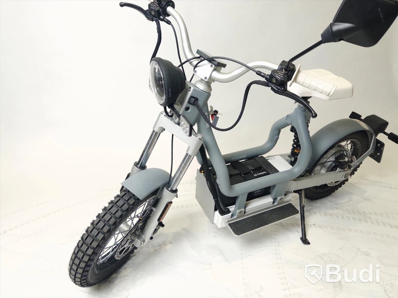 Moped Cake MAKKA FLEX GREY 2023, REGNR; CWG49C. Begagnad.  Lätt elegant elektrisk motorcykel