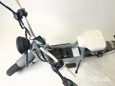 Moped Cake MAKKA FLEX GREY 2023, REGNR; CWG49C. Begagnad.  Lätt elegant elektrisk motorcykel