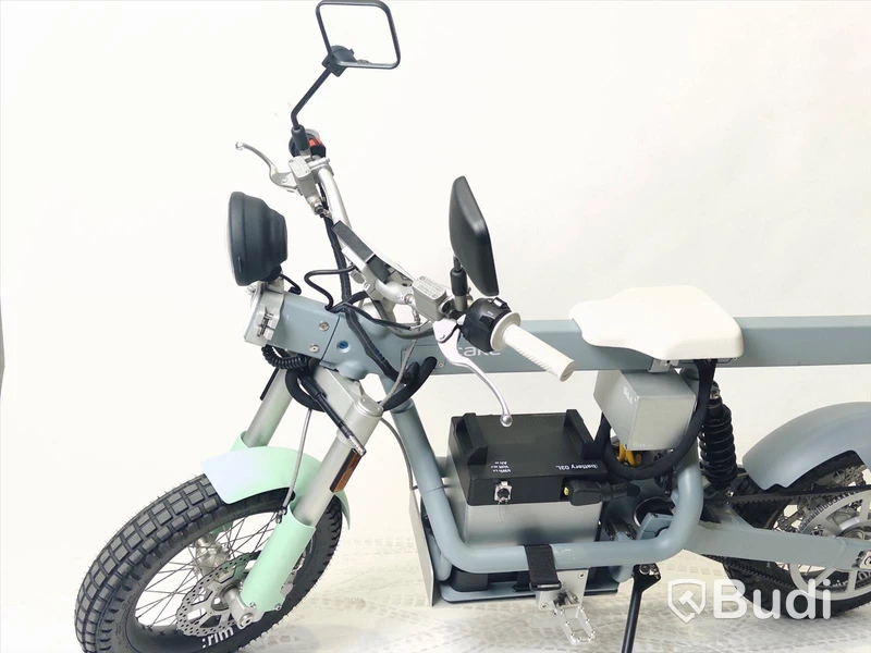 Moped Cake ÖSA FLEX GREY  2021,REG NR: RXE93Y . Begagnad. Med Tillbehör