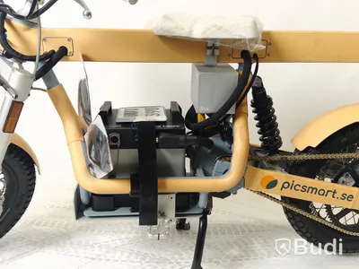 Moped Cake ÖSA FLEX Beige  2021,REG NR: UUT39U . Begagnad. Med Tillbehör