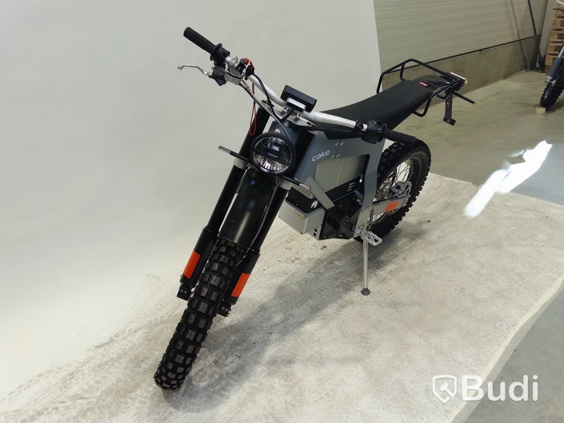 YW2C1M106NT001197 Lätt motorcykel Cake, KALK WORK. Begagnad. Inkl. laddare.